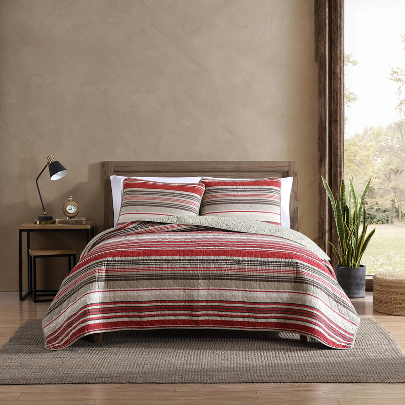 Eddie Bauer - Twin Quilt Set, Reversible Cotton Bedding with Matching Sham, Lightweight Home Decor for All Seasons (Yakima Red, Twin)