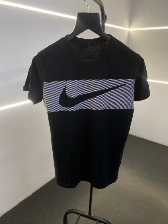 Nike Black Solid Men's Round Neck Cotton Blend Half Sleeve T-Shirts