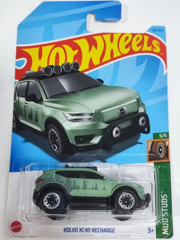 Hot Wheels Mud Studs Volvo XC40 Recharge 1:64 Scale (Green)