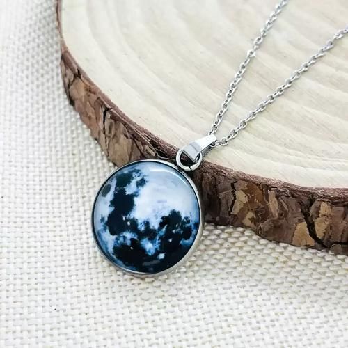 New Glowing Moon Necklace