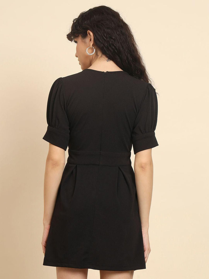TRENDARREST Black Overlap Dress