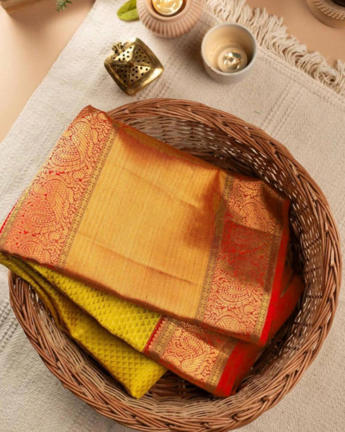 Traditional Jacquard Woven Banarasi Silk Saree
