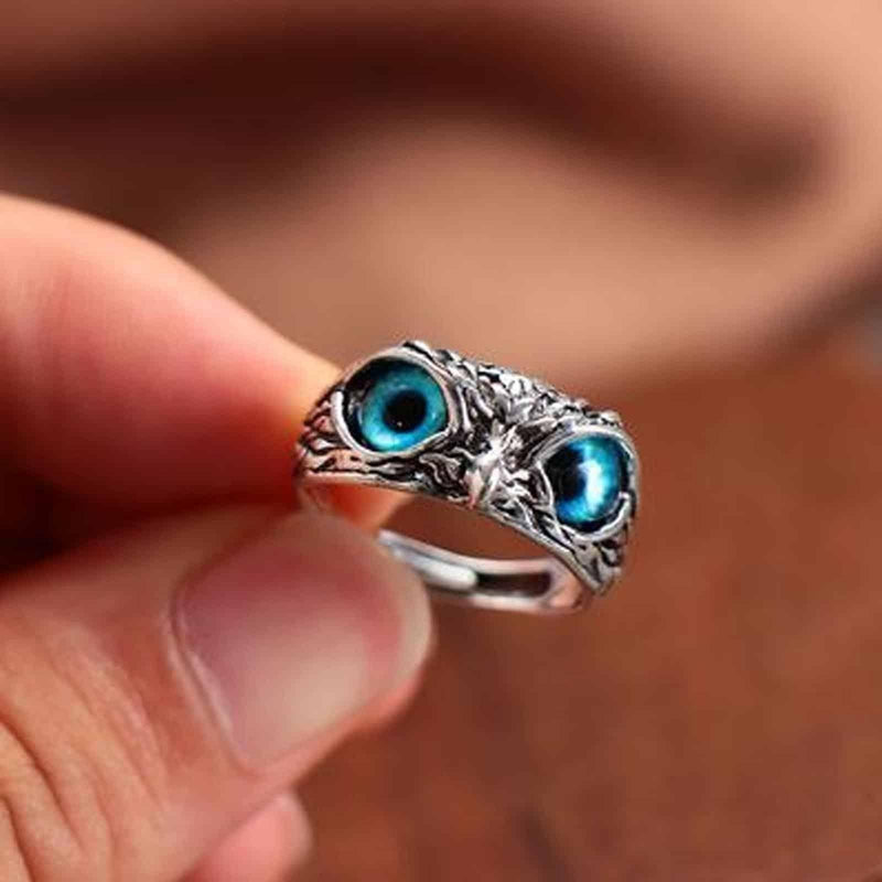 Attractive Silver Plated Owl Ring With Box