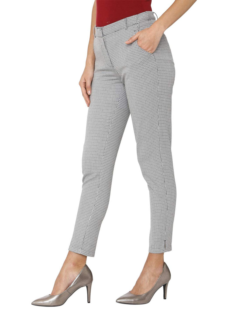 VERO MODA Womens 4 Pocket Solid Trousers (Grey_X-Small)