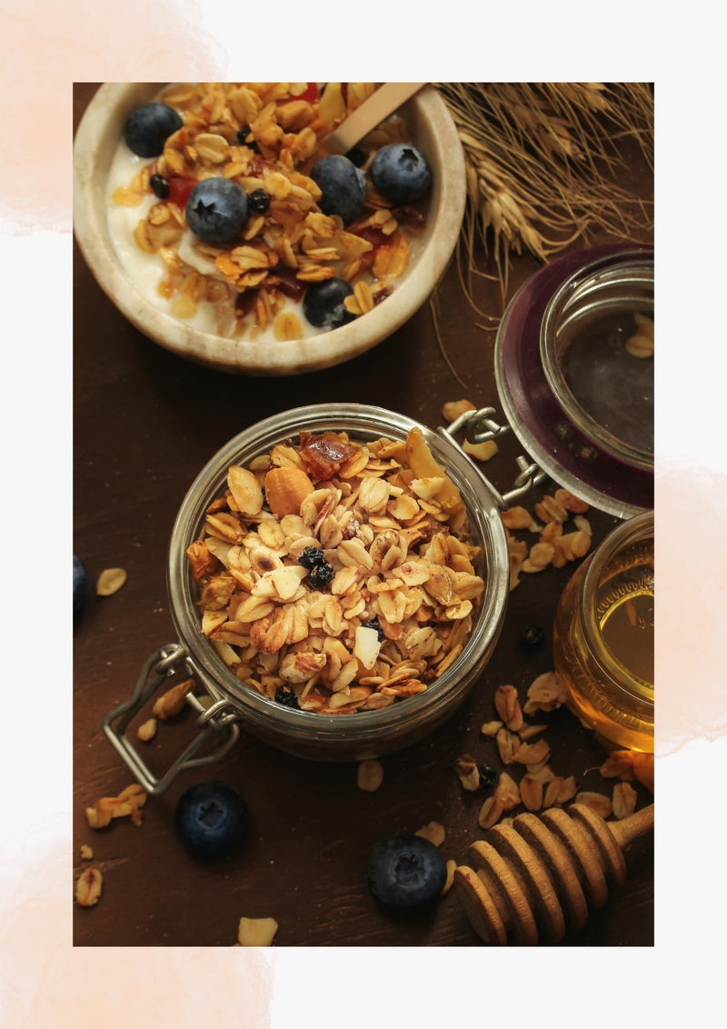 BAKESTER - Granola with Goodness of Baked Rolled Oats, Almonds, Cashews, Sunflower, Seeds, Pumpkin Seeds, Chia Seeds and Dark Chocolate Chips. Use as Breakfast Cereal, Top it in Yogurts, Curds, Milk, Ice Creams or Smoothie Bowls or Just as a snack