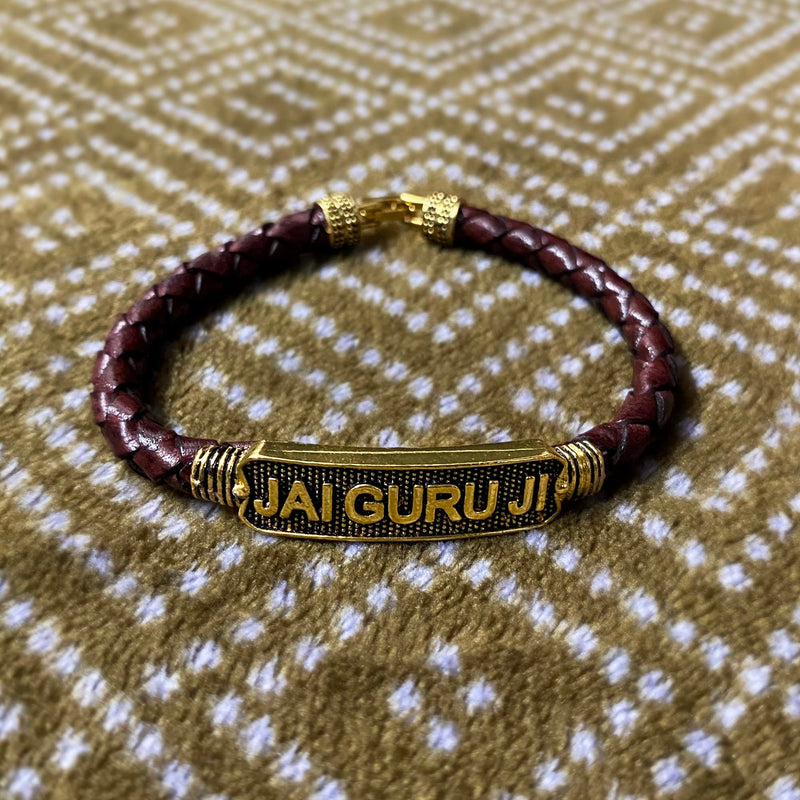 CraftsCart Guruji bracelete (Golden)