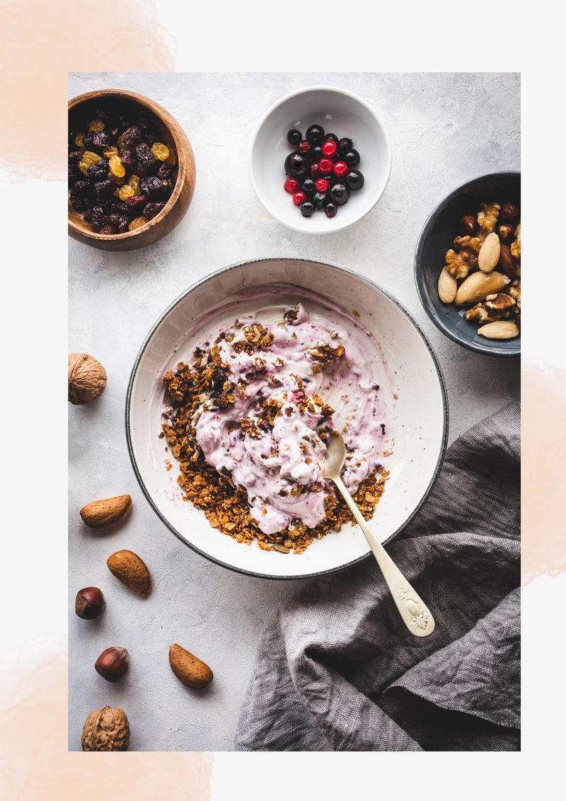 BAKESTER - Granola with Goodness of Baked Rolled Oats, Almonds, Cashews, Sunflower, Seeds, Pumpkin Seeds, Chia Seeds and Dark Chocolate Chips. Use as Breakfast Cereal, Top it in Yogurts, Curds, Milk, Ice Creams or Smoothie Bowls or Just as a snack