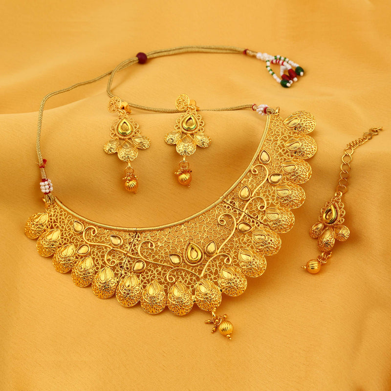 Sukkhi Glamorous Gold Plated Choker Necklace Set Combo For Women